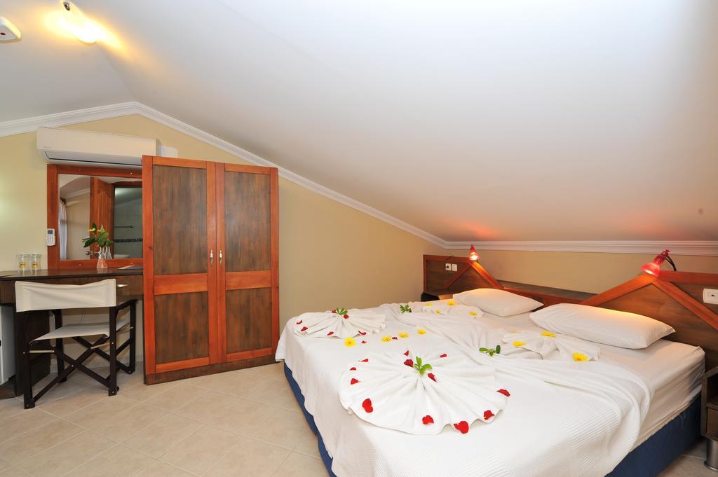 Grenadine Lodge Dalyan Rum bild